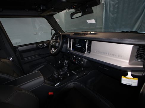 New 2025 Ford Bronco Outer Banks image 20