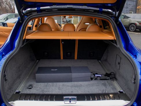 New 2026 Aston Martin DBX 707 image 16