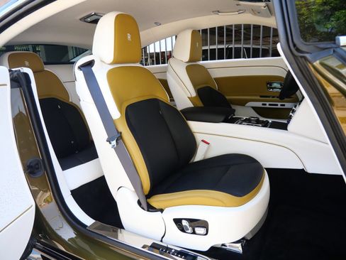 Certified 2024 Rolls-Royce Spectre w/ Spectre Launch Package AWD/4WD image 32