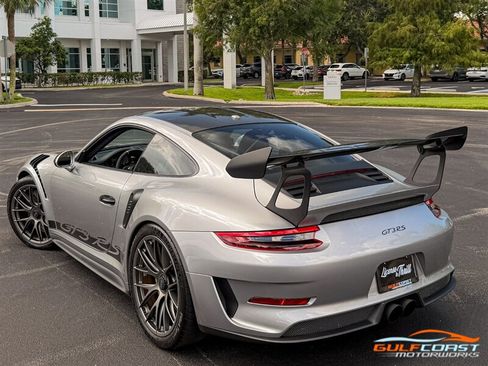 Used 2019 Porsche 911 GT3 RS w/ Weissach Package RWD image 44