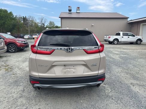 Used 2018 Honda CR-V Touring image 6