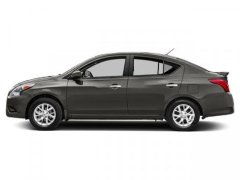 Used 2015 Nissan Versa S Plus image 3