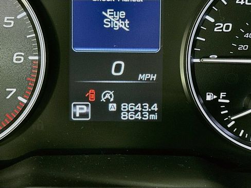Certified 2025 Subaru Outback Premium AWD/4WD image 17