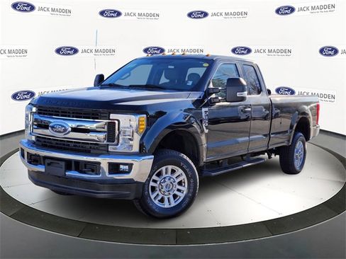 Used 2017 Ford F350 XLT image 1