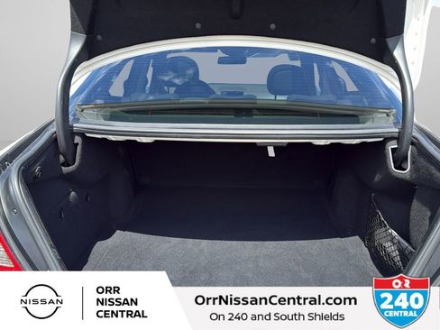 Used 2008 Mercedes-Benz E 350 Sedan image 13
