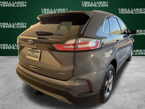 Used 2024 Ford Edge SEL w/ Convenience Package image 5