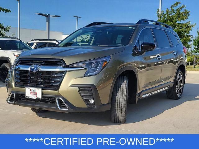 Used 2025 Subaru Ascent Touring AWD/4WD image 2