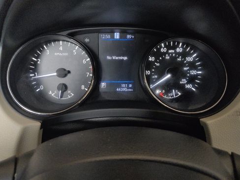 Used 2020 Nissan Rogue Sport SL w/ Premium Package FWD image 23
