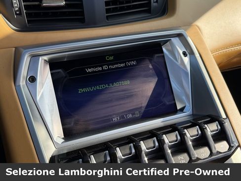 Used 2018 Lamborghini Aventador S image 38