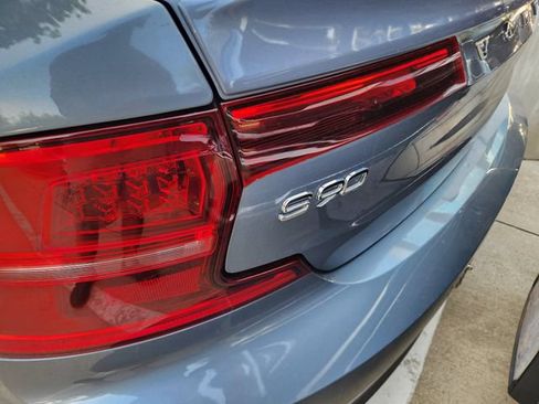 Used 2019 Volvo S90 T5 Momentum w/ Protection Package Premier FWD image 9