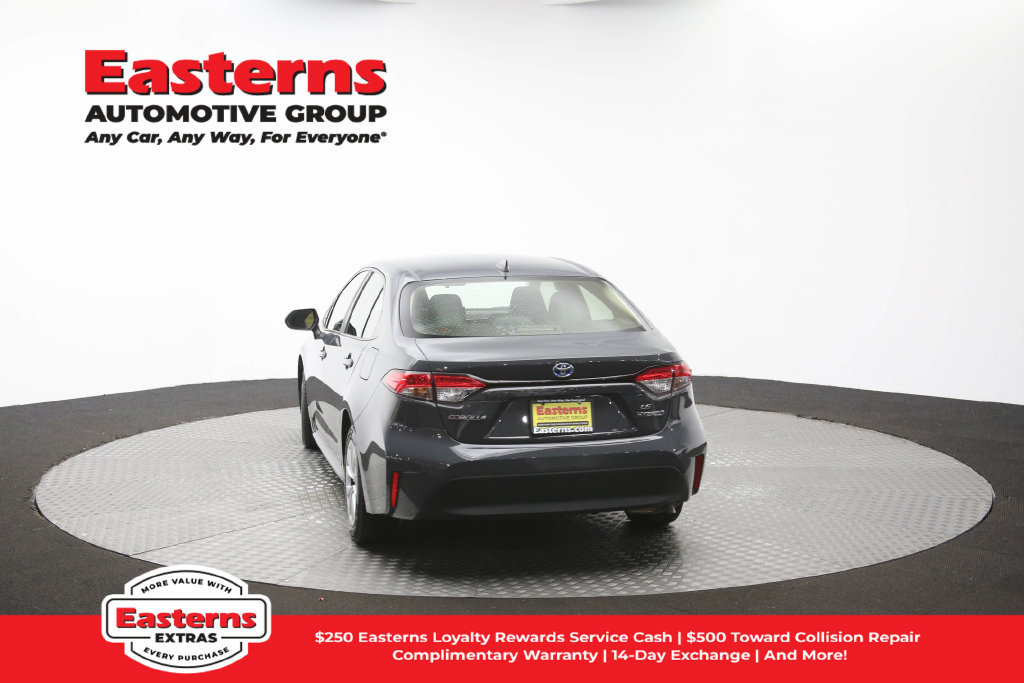 Used 2023 Toyota Corolla LE FWD image 65