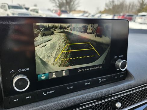 Used 2022 Honda Civic Sport image 2