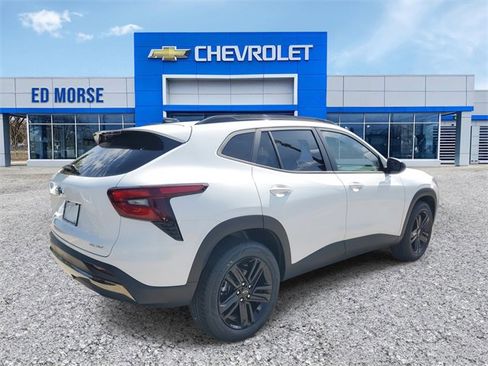 New 2026 Chevrolet Trax ACTIV w/ Sunroof Package image 3