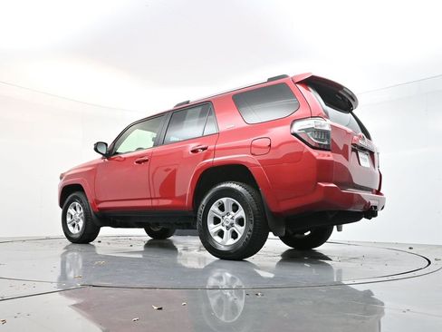 Used 2024 Toyota 4Runner SR5 image 28