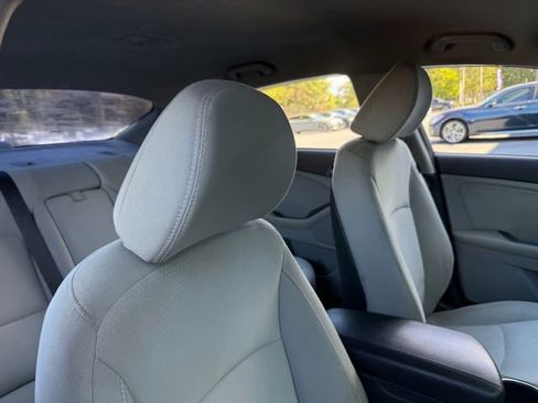 Used 2015 Kia Optima LX image 27