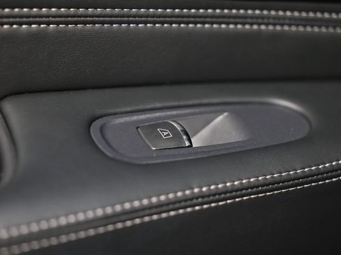 Used 2019 INFINITI QX60 Luxe w/ Sensory Package AWD/4WD image 25
