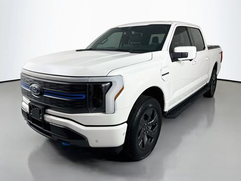 Used 2022 Ford F150 Lightning Lariat AWD/4WD image 1