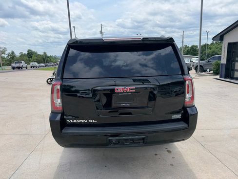 Used 2020 GMC Yukon XL SLT AWD/4WD image 8