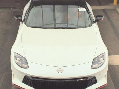 Used 2024 Nissan Z NISMO w/ Floor Mat Package RWD image 2