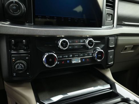 New 2026 Ford F350 Platinum w/ Platinum Plus Package image 14