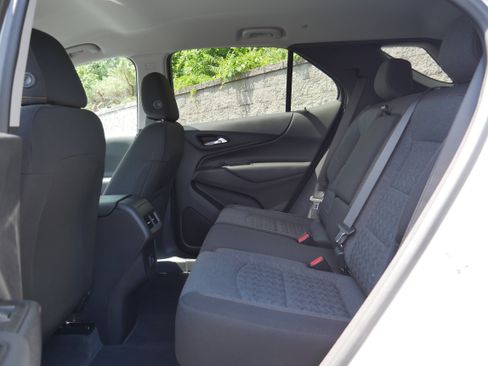 Certified 2024 Chevrolet Equinox LT AWD/4WD image 15