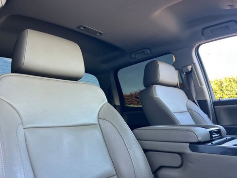 Used 2018 GMC Sierra 1500 SLT w/ SLT Premium Package image 17