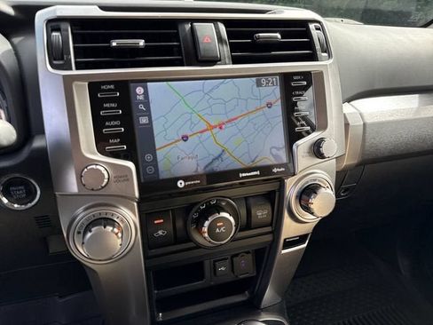 Used 2021 Toyota 4Runner SR5 Premium w/ Moonroof Package AWD/4WD image 18