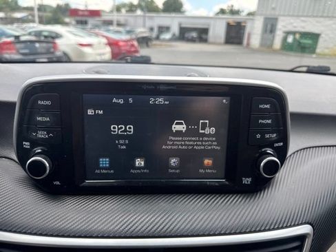 Used 2020 Hyundai Tucson Value AWD/4WD image 16