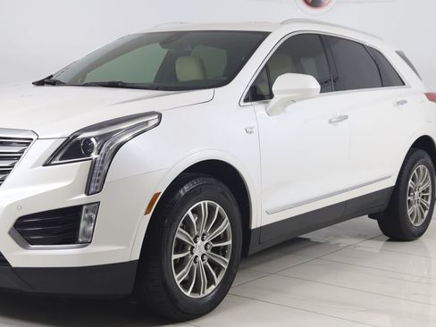 Used 2018 Cadillac XT5 Luxury w/ Driver Awareness Package FWD image 52