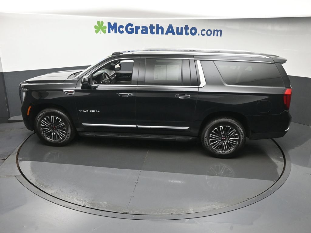 Used 2026 GMC Yukon XL Elevation AWD/4WD image 25