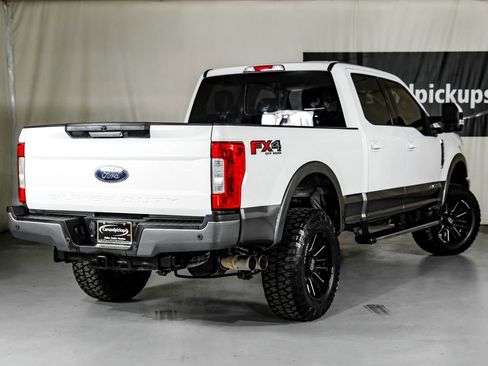 Used 2019 Ford F250 Lariat w/ Lariat Value Package image 6