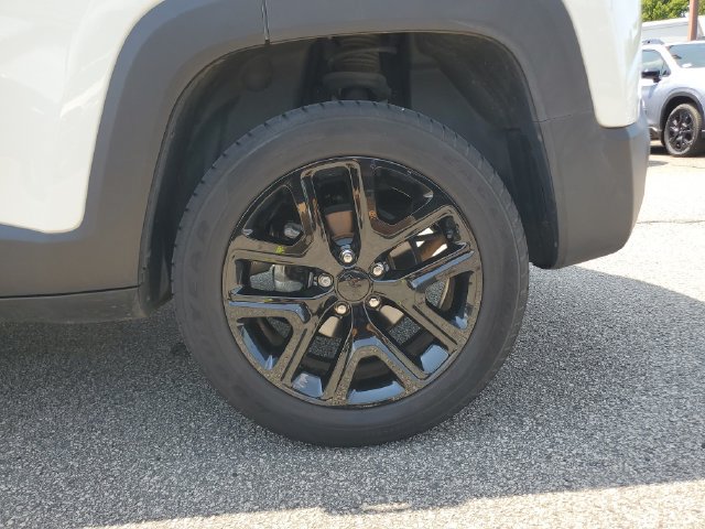 Certified 2022 Jeep Renegade Altitude AWD/4WD image 12