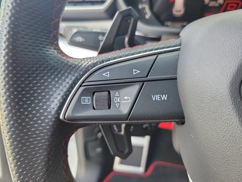 Used 2022 Lamborghini Urus AWD/4WD image 25