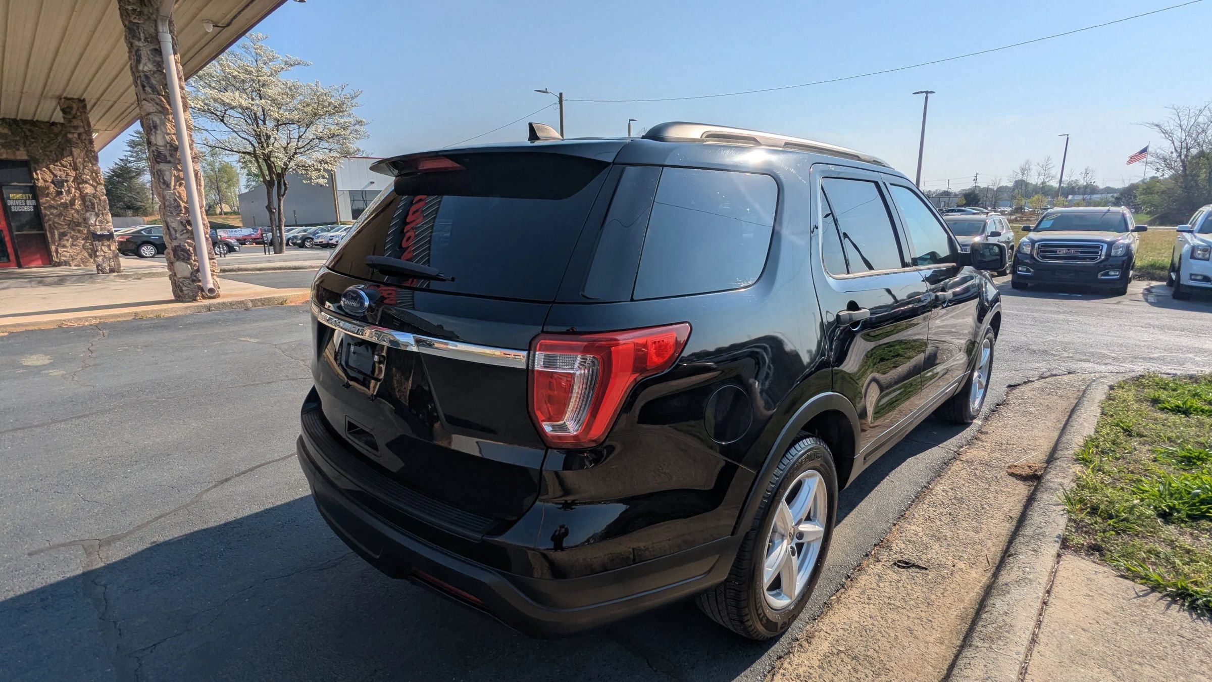 Used 2018 Ford Explorer FWD image 7