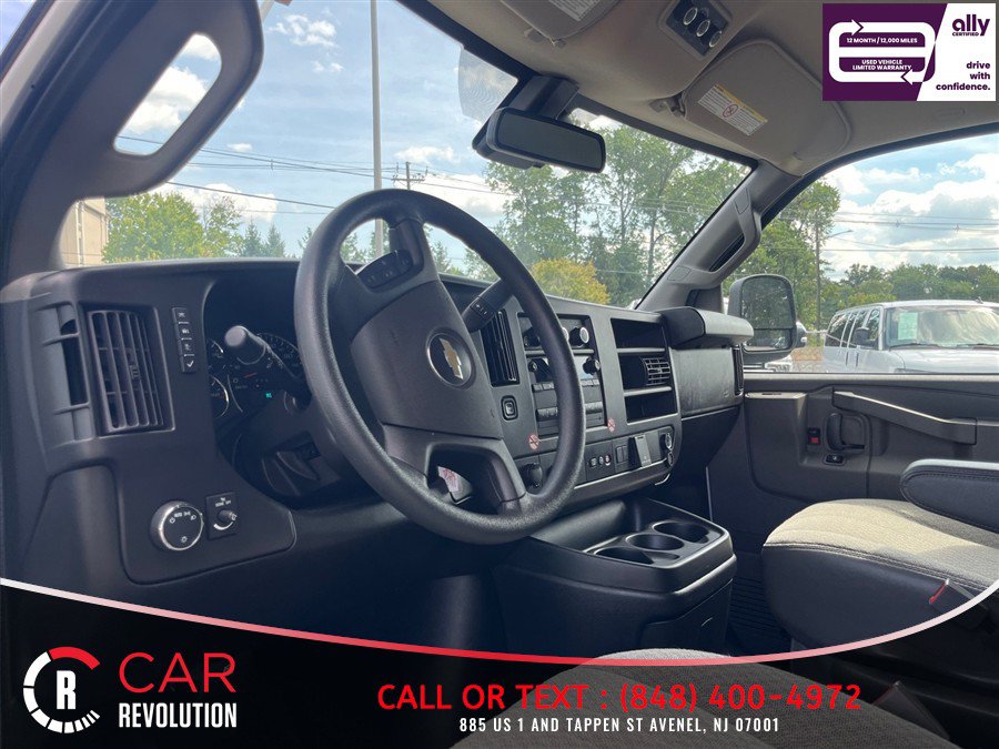 Used 2024 Chevrolet Express 3500 LT w/ LT Preferred Equipment Group RWD image 11