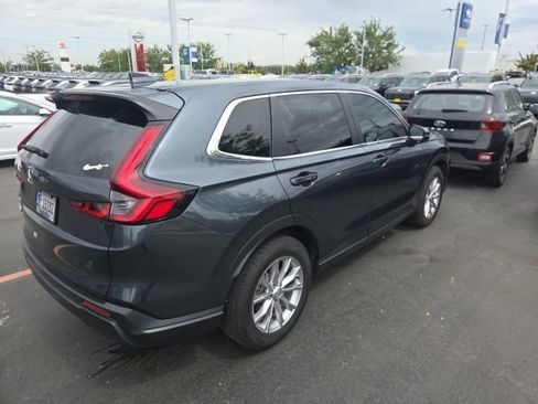 Used 2023 Honda CR-V EX image 3