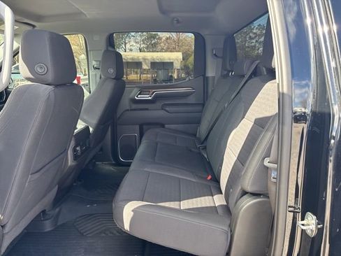 Used 2022 Chevrolet Silverado 1500 LT Trail Boss image 10