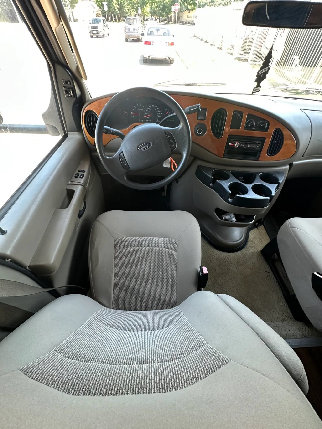 Used 2006 Ford E-450 and Econoline 450 RWD image 44