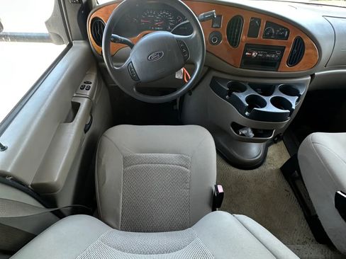 Used 2006 Ford E-450 and Econoline 450 RWD image 44