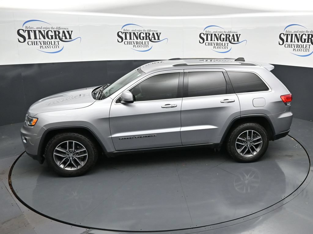 Used 2018 Jeep Grand Cherokee Laredo RWD image 21