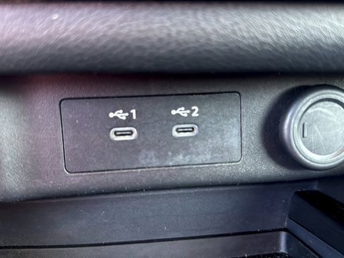 Used 2025 Nissan Rogue SV AWD/4WD image 12