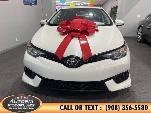 Used 2017 Toyota Corolla iM image 7