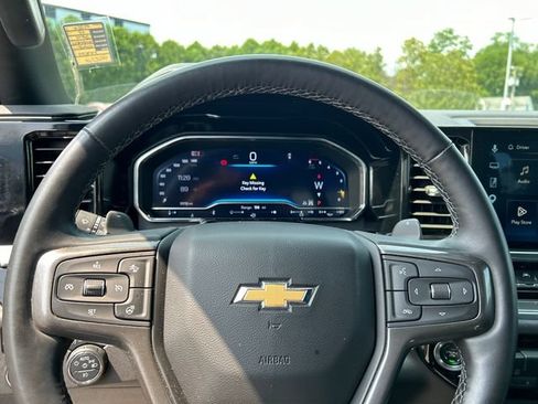 Used 2024 Chevrolet Silverado 1500 High Country w/ Technology Package AWD/4WD image 12