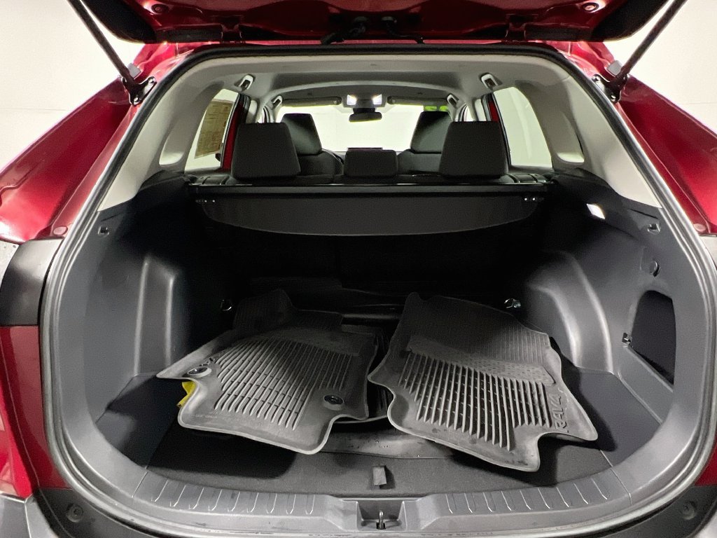 Used 2023 Toyota RAV4 XLE FWD image 31