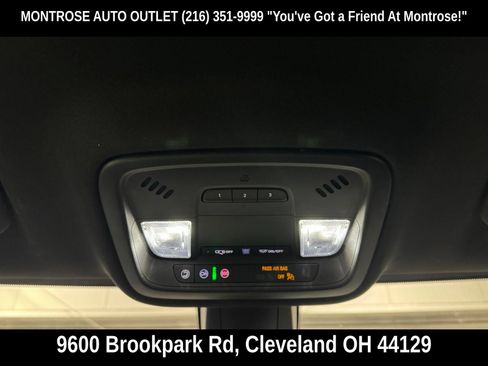 Used 2023 Chevrolet Traverse LT FWD image 30