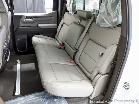 New 2026 GMC Sierra 1500 SLT w/ SLT Premium Package image 10