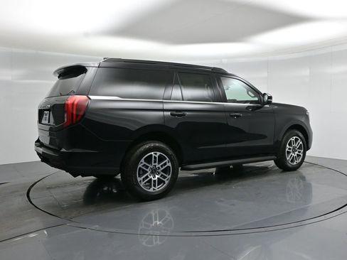 New 2026 Ford Expedition Active AWD/4WD image 26