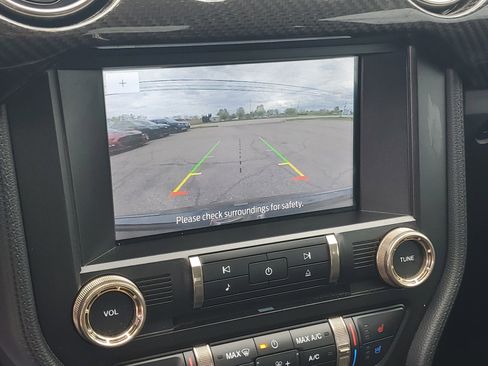Used 2021 Ford Mustang Shelby GT500 w/ Technology Package RWD image 17