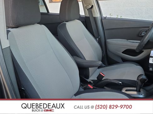 Used 2016 Chevrolet Trax LS image 29
