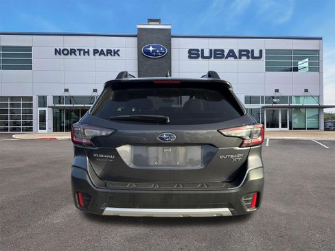 Certified 2022 Subaru Outback Limited XT AWD/4WD image 4